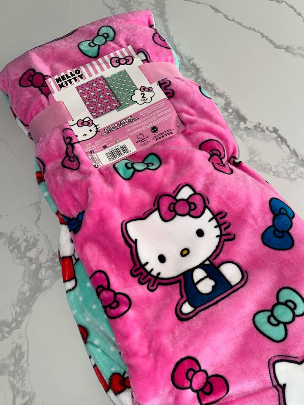 Hello Kitty 2-Pack Soft Plush Blankets Colorful Bows Design